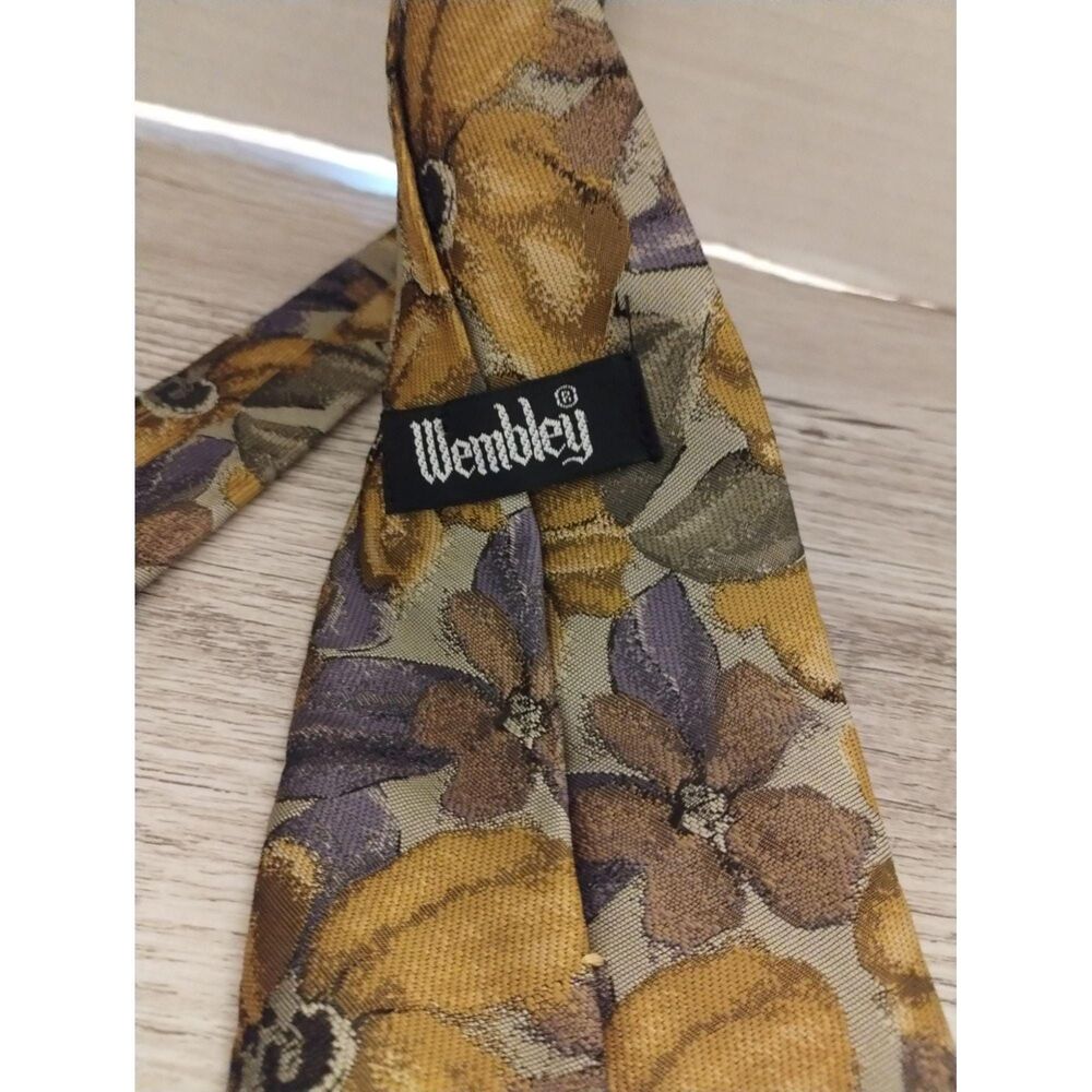 Wembley Floral Mens Tie Yellow & Purple 57" Vintage Polyester Necktie - Picture 3 of 3